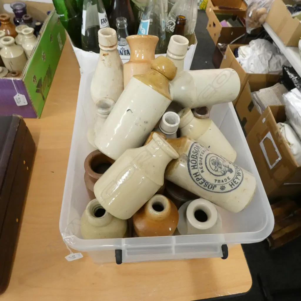 BOX STONEWARE LARGE INK BOTTLES Image 1++