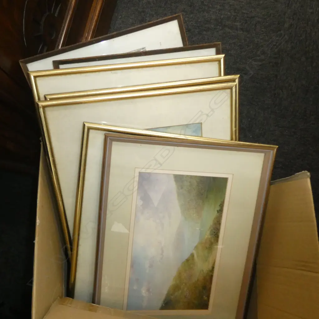 ASST W/COLOURS + FRAMED PRINTS Image 1++