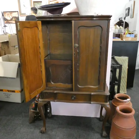 DRINKS CABINET H. 1520MM