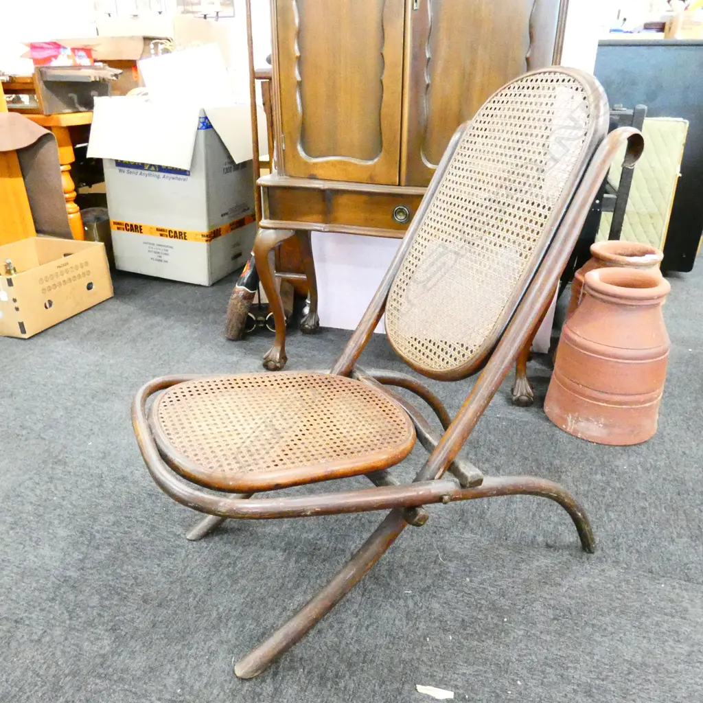 CAMPAIGN STYLE BENTWOOD CHAIR Image 1++
