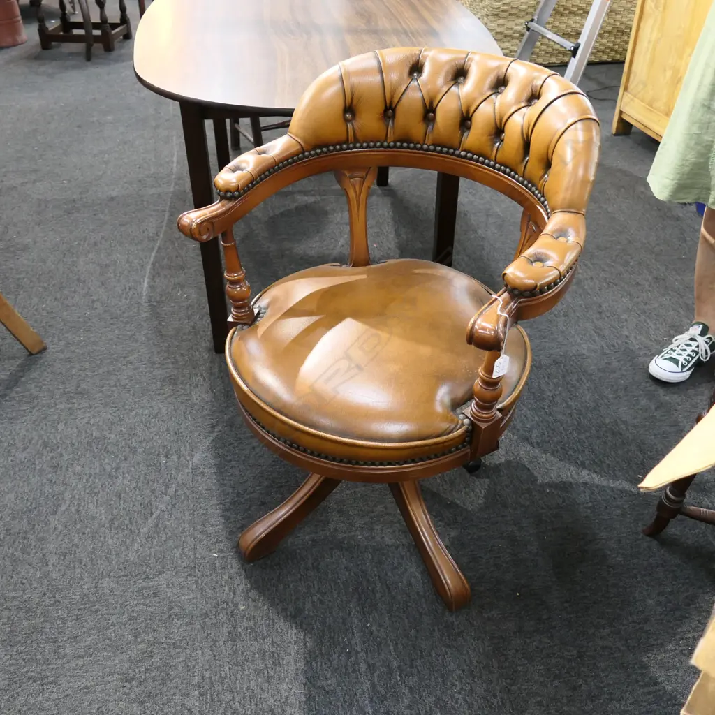 LEATHER BUTTON BACK CAPTAINS CHAIR Image 1++