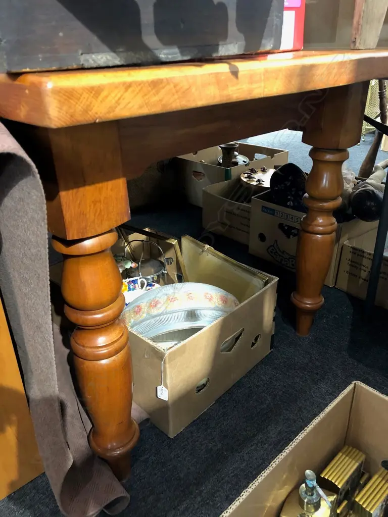 THICK PLANK KAURI COLONIAL STYLE TABLE L. 1590MM Image 1++