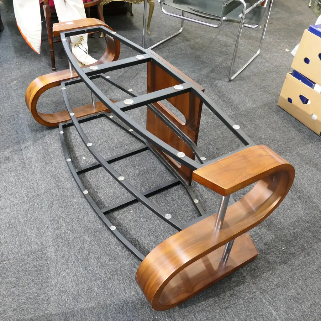 CONTEMPORARY METAL AND GLASS ENTERTAINMENT STAND L 1330 MM Image 1++
