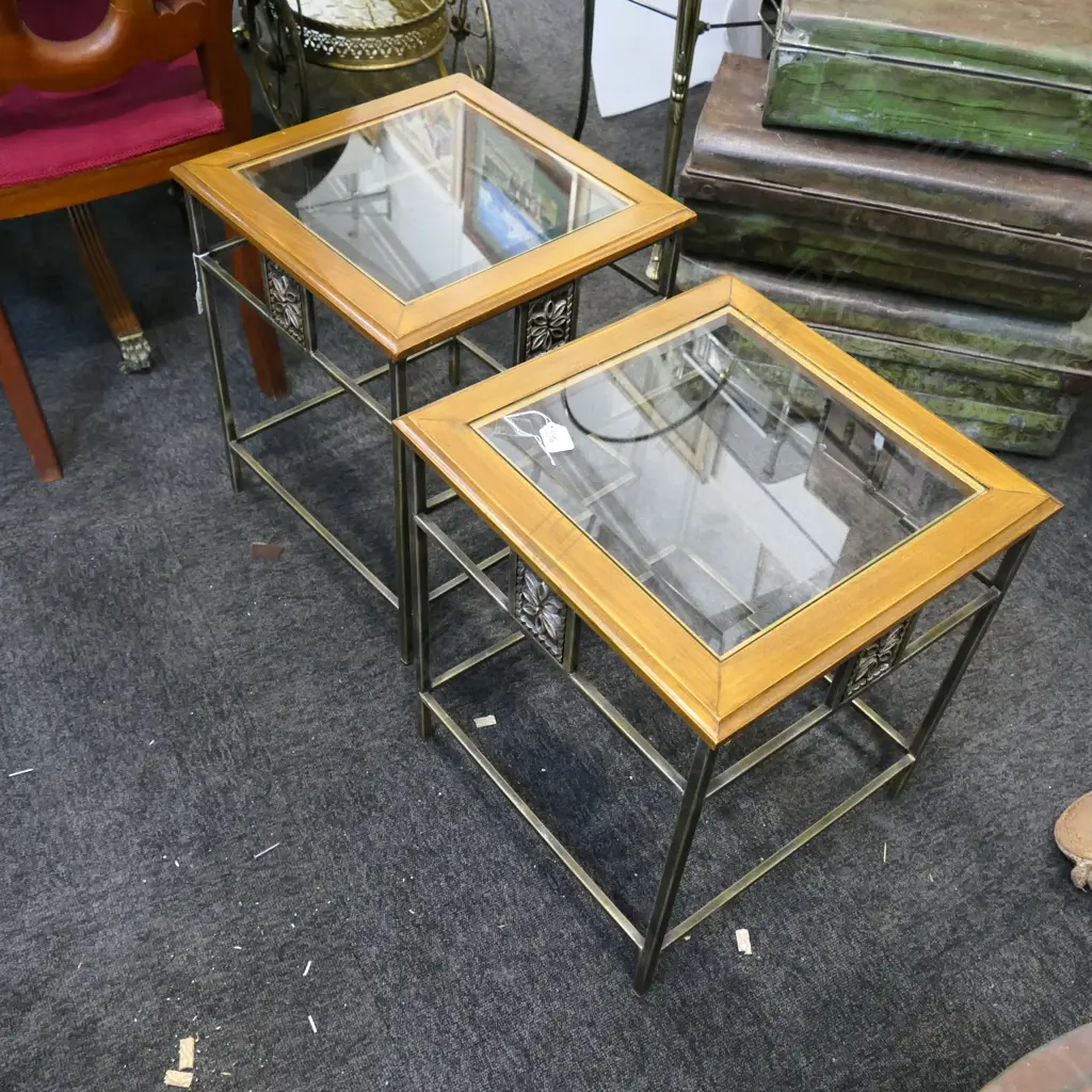 PAIR OF METAL AND GLASS SIDE TABLES Image 1++
