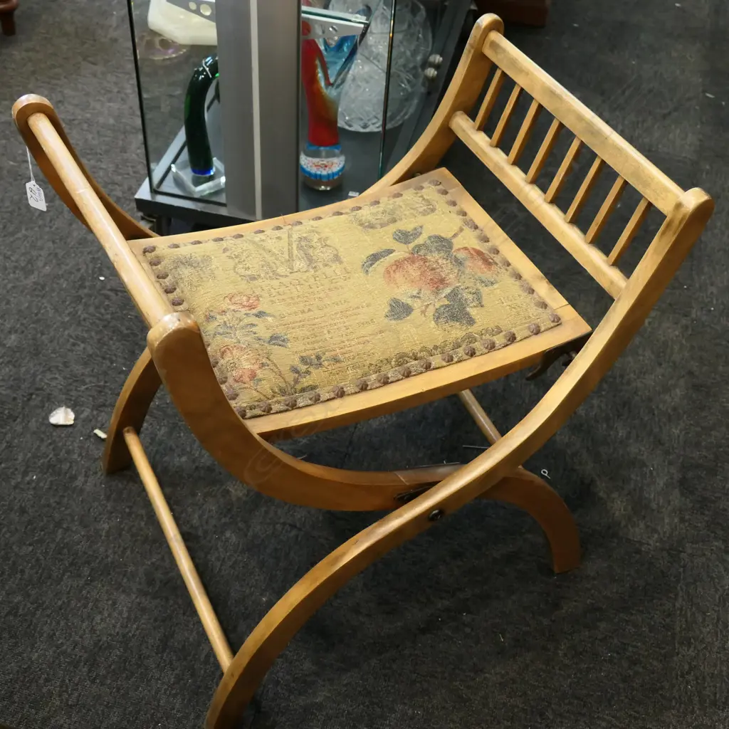 EDWARDIAN FOLDING CHAIR Image 1++
