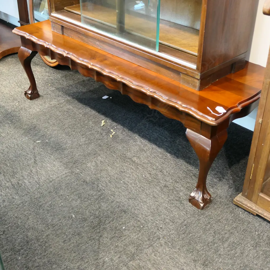CABROILE LEG COFFEE TABLE L. 1220MM Image 1++