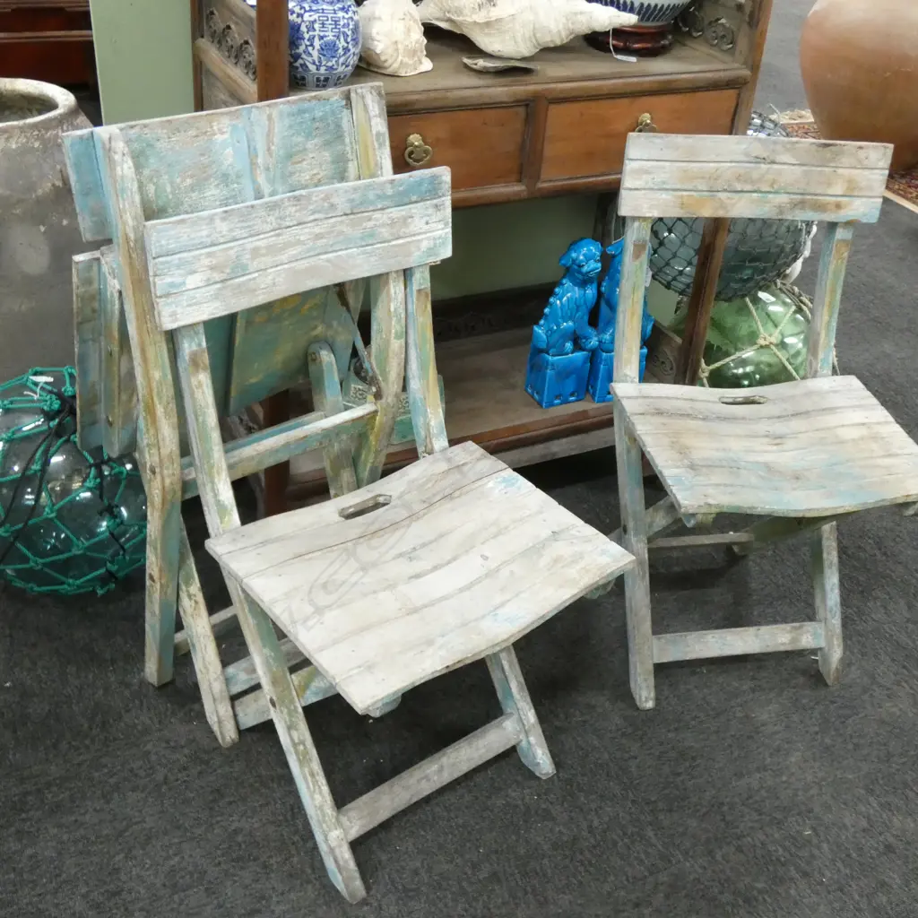 3 VINTAGE WOODEN OUTDOOR CHAIRS Image 1++