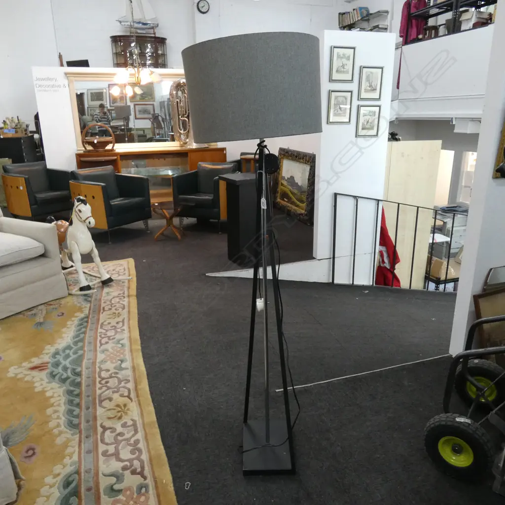 STANDARD LAMP H 155 MM Image 1++