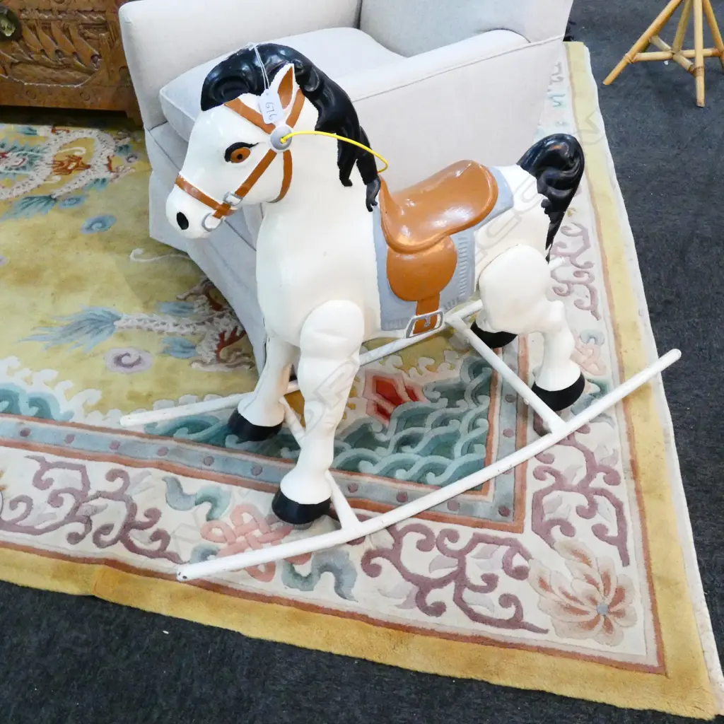 VINTAGE MOBO RIDE ON ROCKING HORSE Image 1++