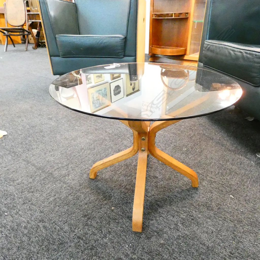 GLASS SIDE TABLE 500MM DIA WOBBLY REQ. TIGHTENING Image 1++