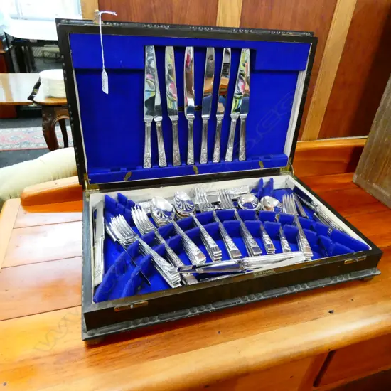 CUTLERY CANTEEN 