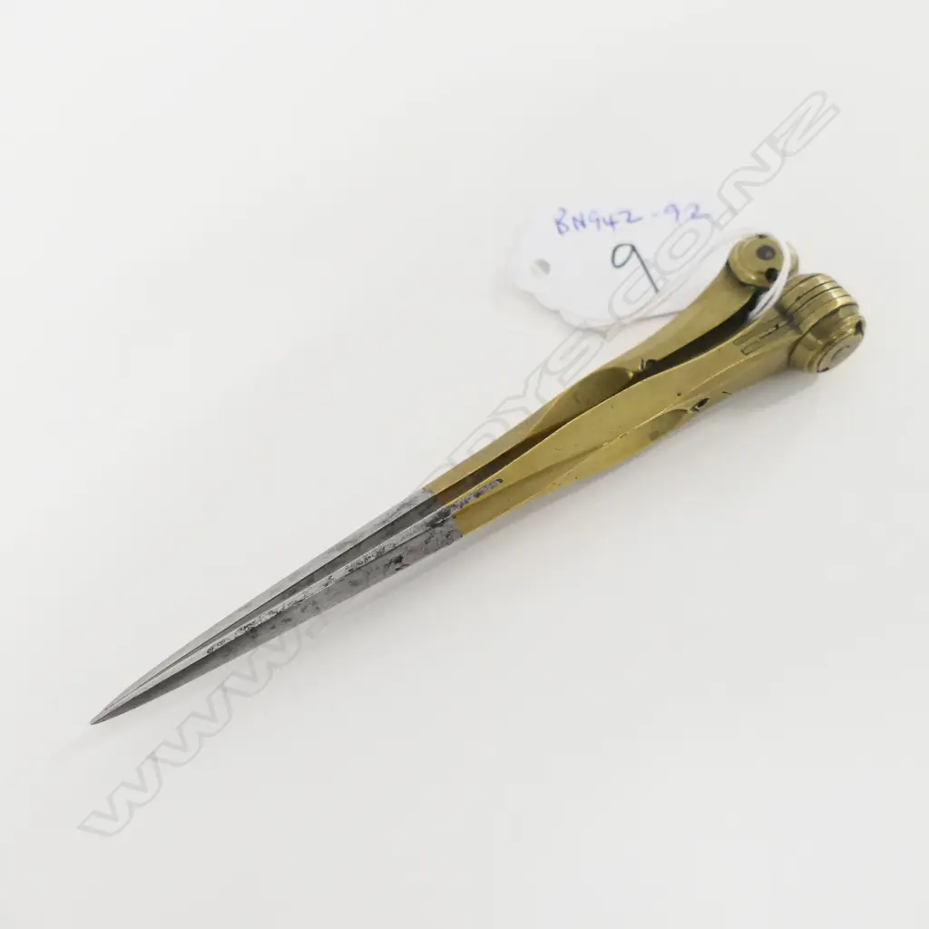 19thC BRASS & STELL THREE LEGGED COMPASS 11.5cm Image 1++