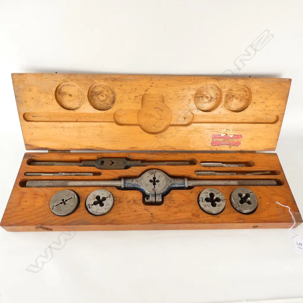 VINTAGE WHITWORTH TAP & DIE SET L. 610MM Image 1++
