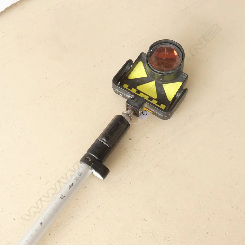 LEICA SURVEYORS SIGHT ALUMINIUM L. 1390MM Image 1++