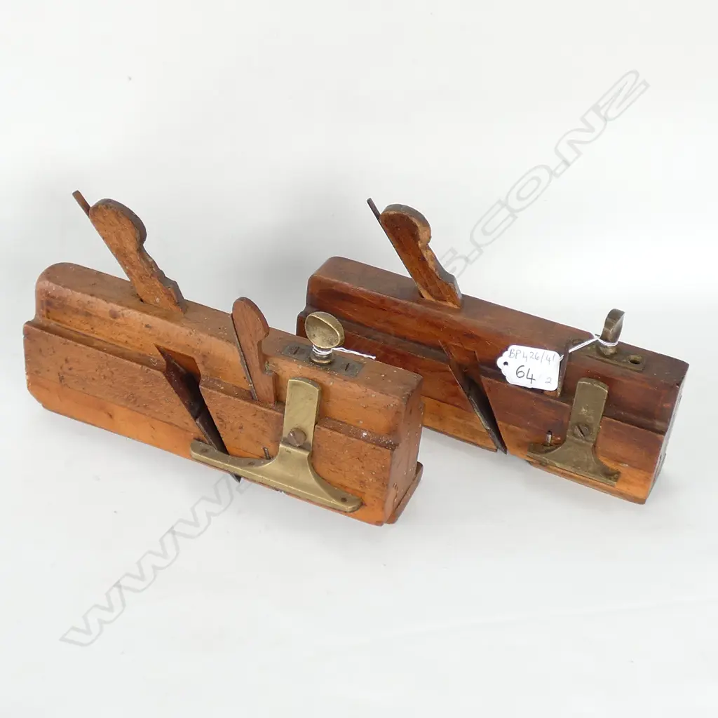 2 PLANES; GLEAVE & R. NELSON  Image 1++