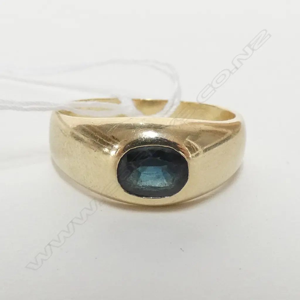 14CT GOLD SAPPHIRE GENTS RING 8 GRAMS  Image 1++