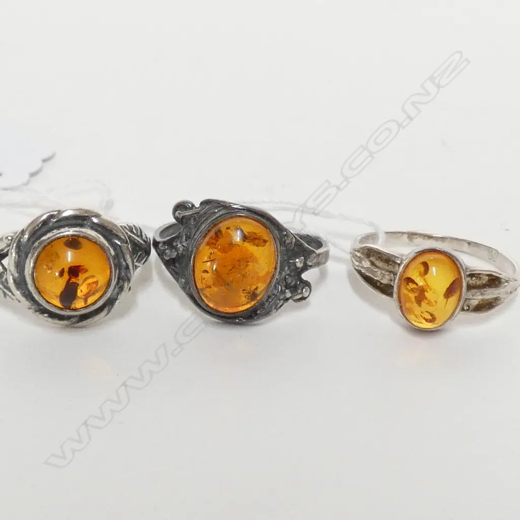 3 STG SILVER AMBER RINGS Image 1++