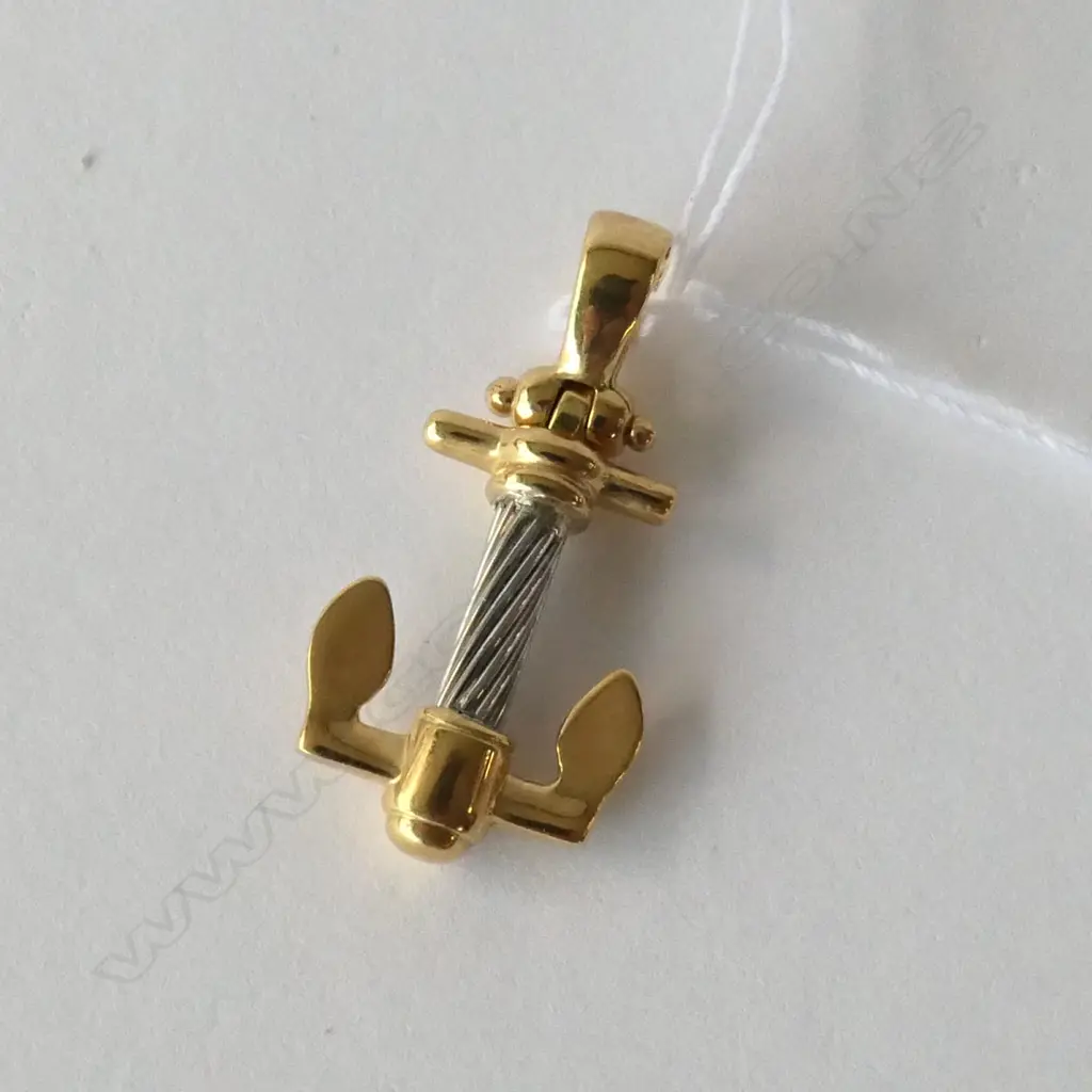18CT GOLD ANCHOR CHARM 4.12gm Image 1++