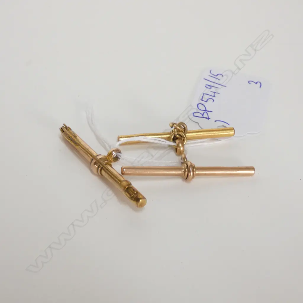 2 9CT T BARS ONE A BROOCH + ONE ROLLED GOLD Image 1++