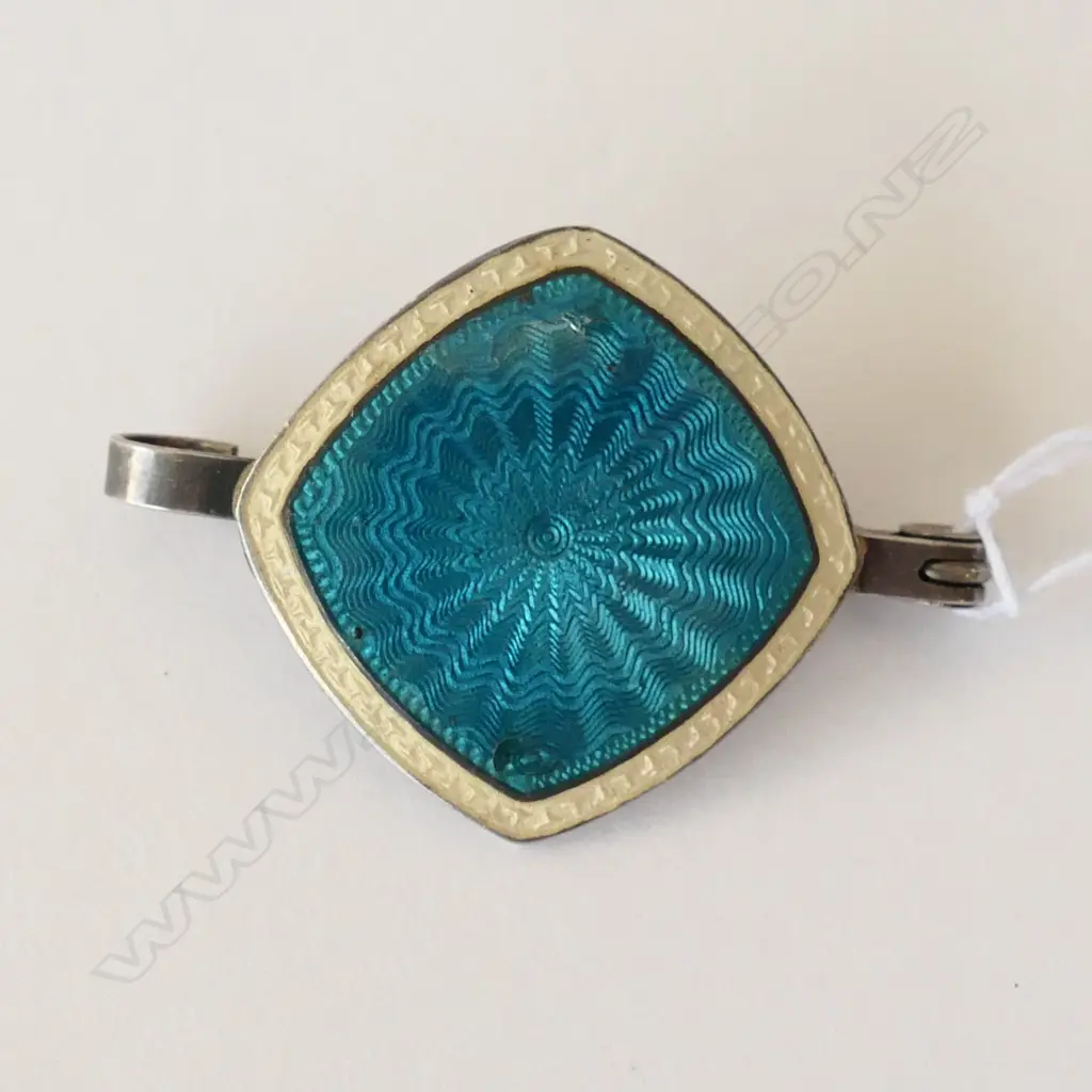 BROOCH, STERING SILVER AND ENAMELLED, BIRM 1912 Image 1++