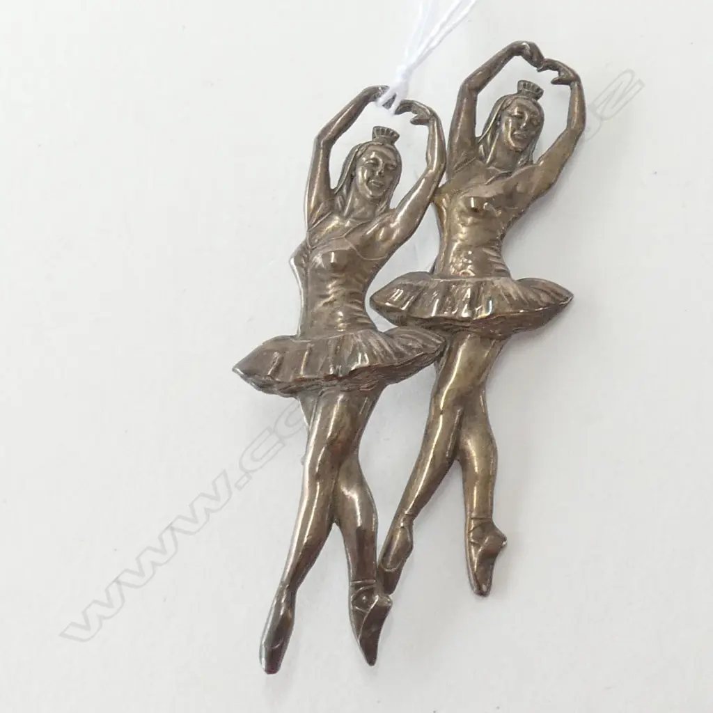 STG SILVER BALLERINA BROOCH Image 1++