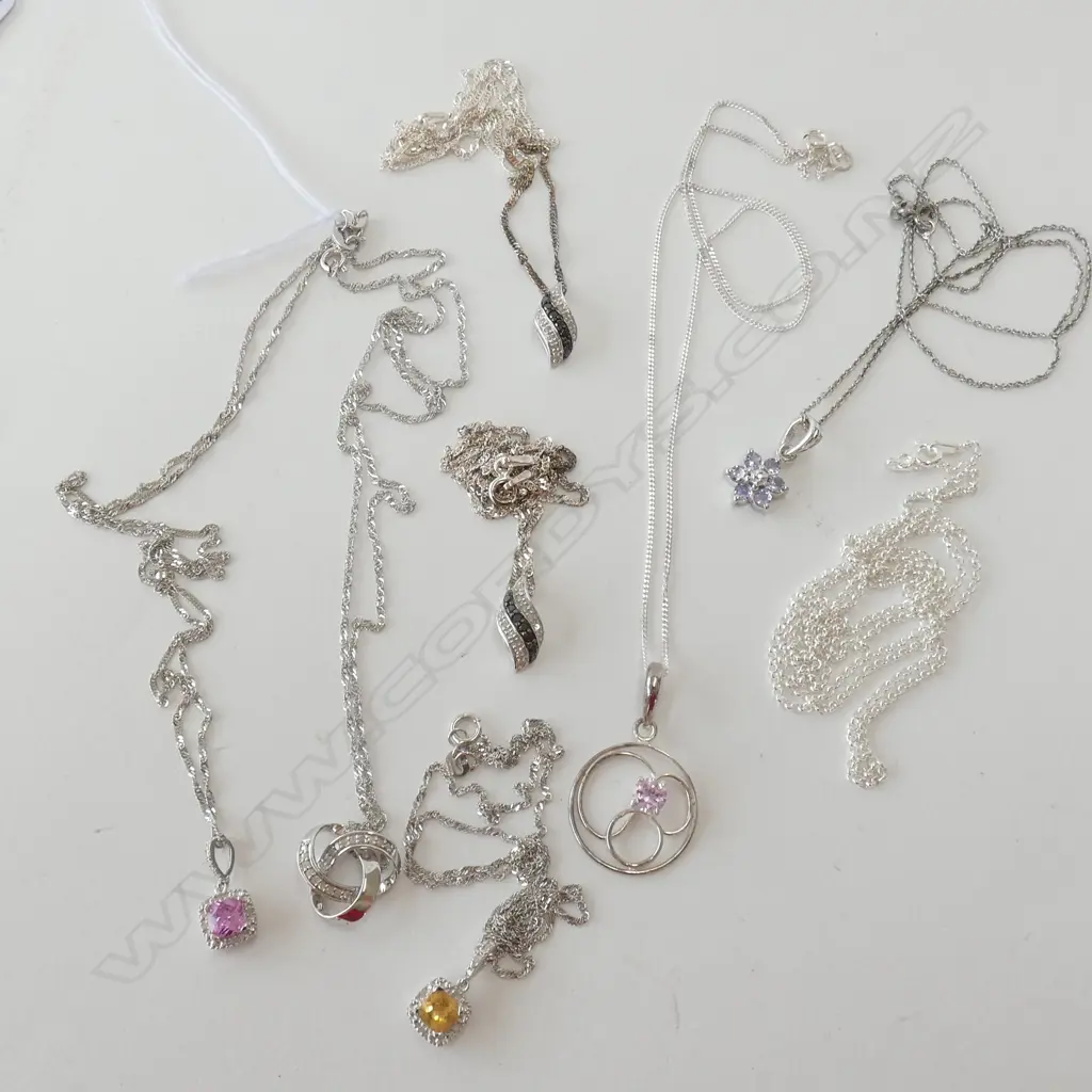 8 925 STG CHAINS WITH PENDANTS  Image 1++