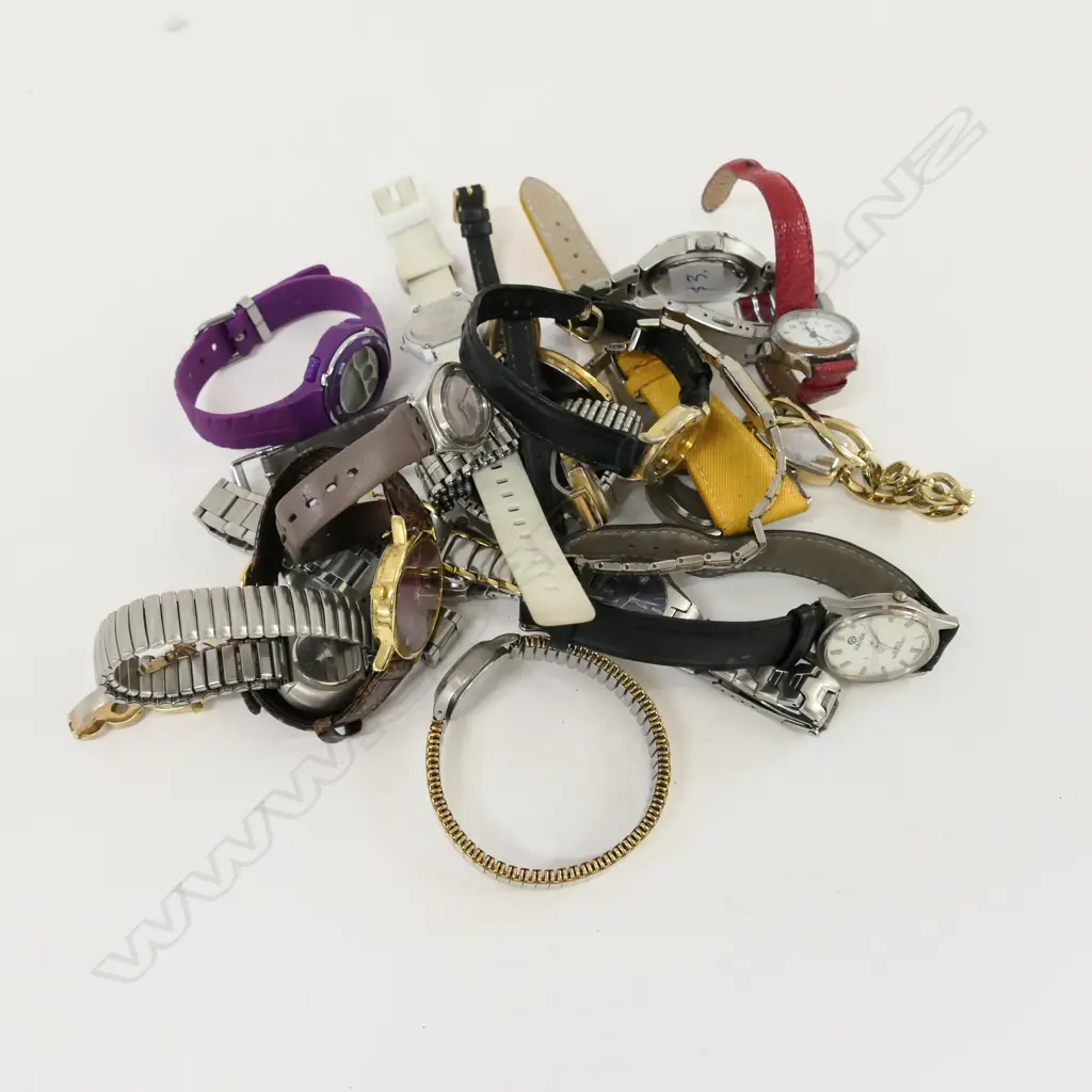 BAG OF LADIES WATCHES Image 1++