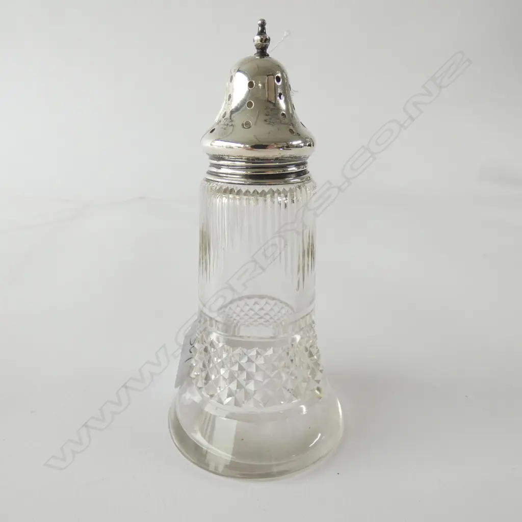 STG SILVER TOPPED SUGAR CASTOR H 150 MM Image 1++