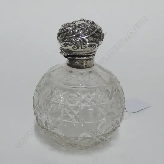 EDW SILVER TOPPED CUT CRYSTAL SCENT BOTTLE