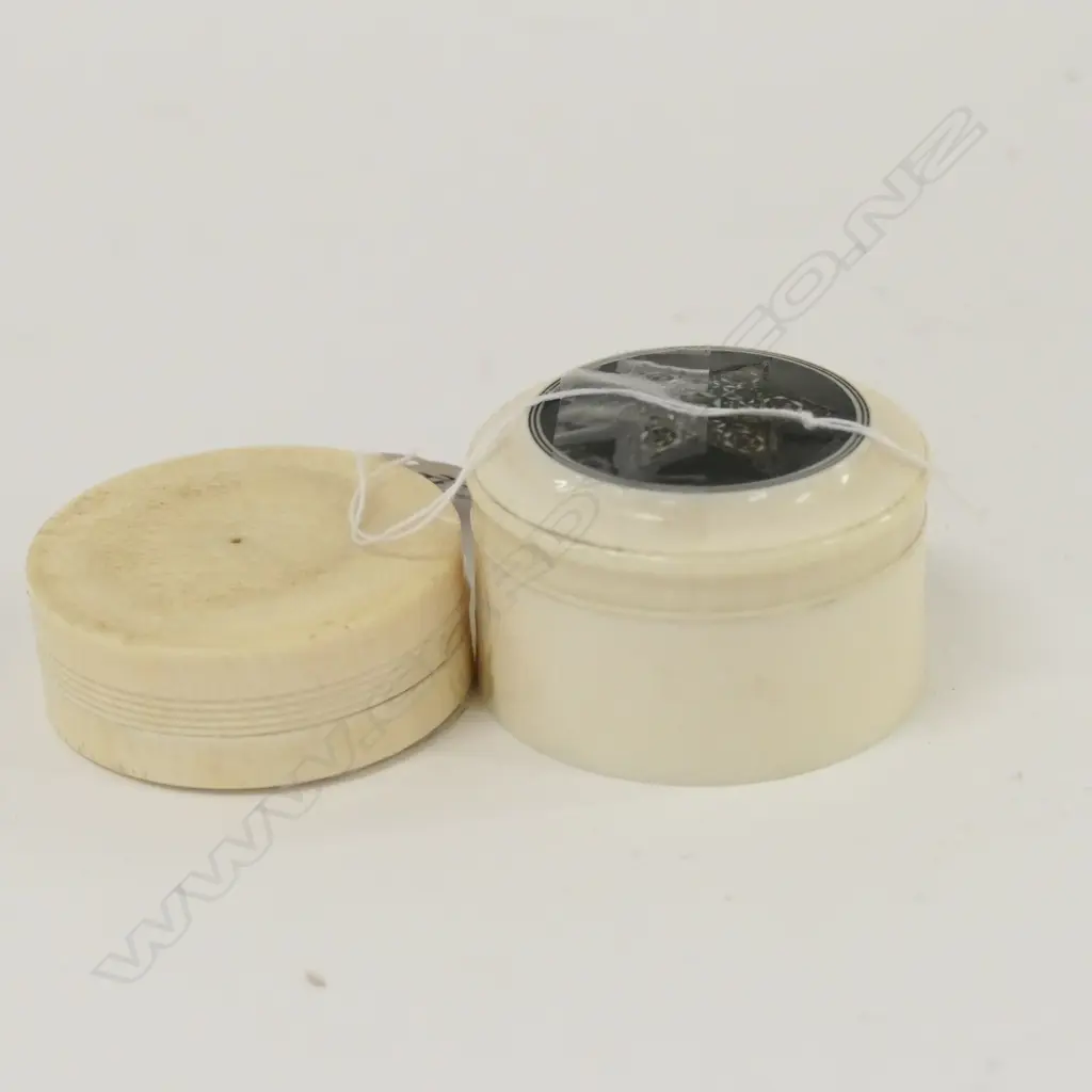 2X ANTIQUE LIDDED IVORY BOXES  Image 1++