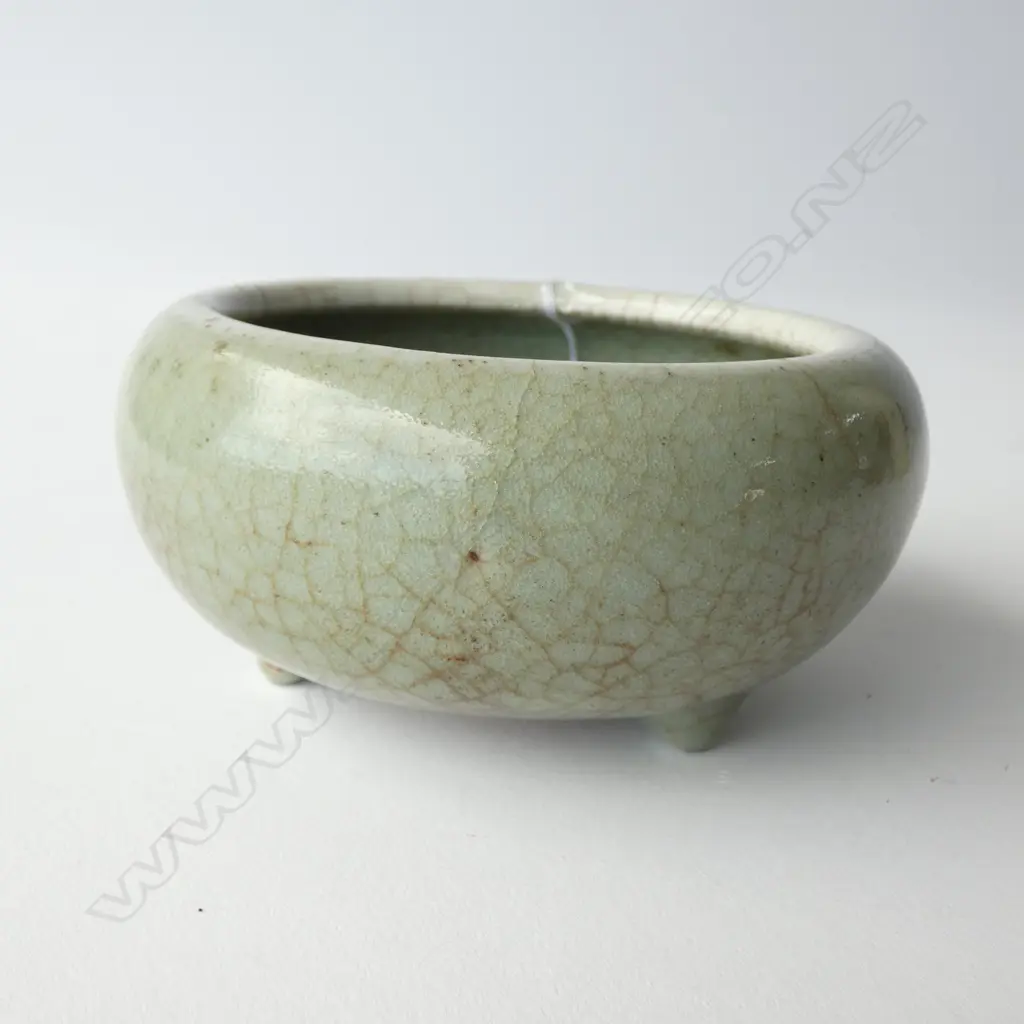 OLD CHINESE CRACKLE CELADON SMALL BOWL Image 1++