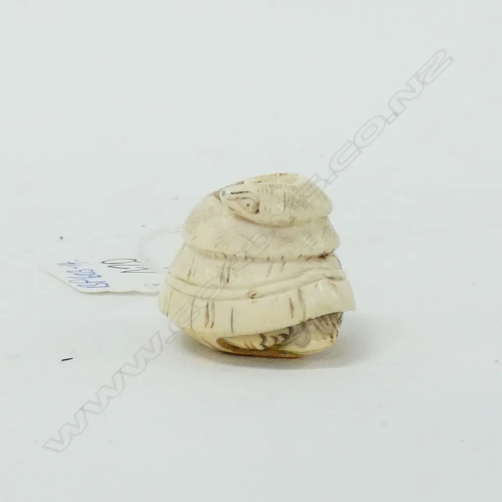 JAPANESE CARVED IVORYNETSUKE COILED COBRA  Image 1++