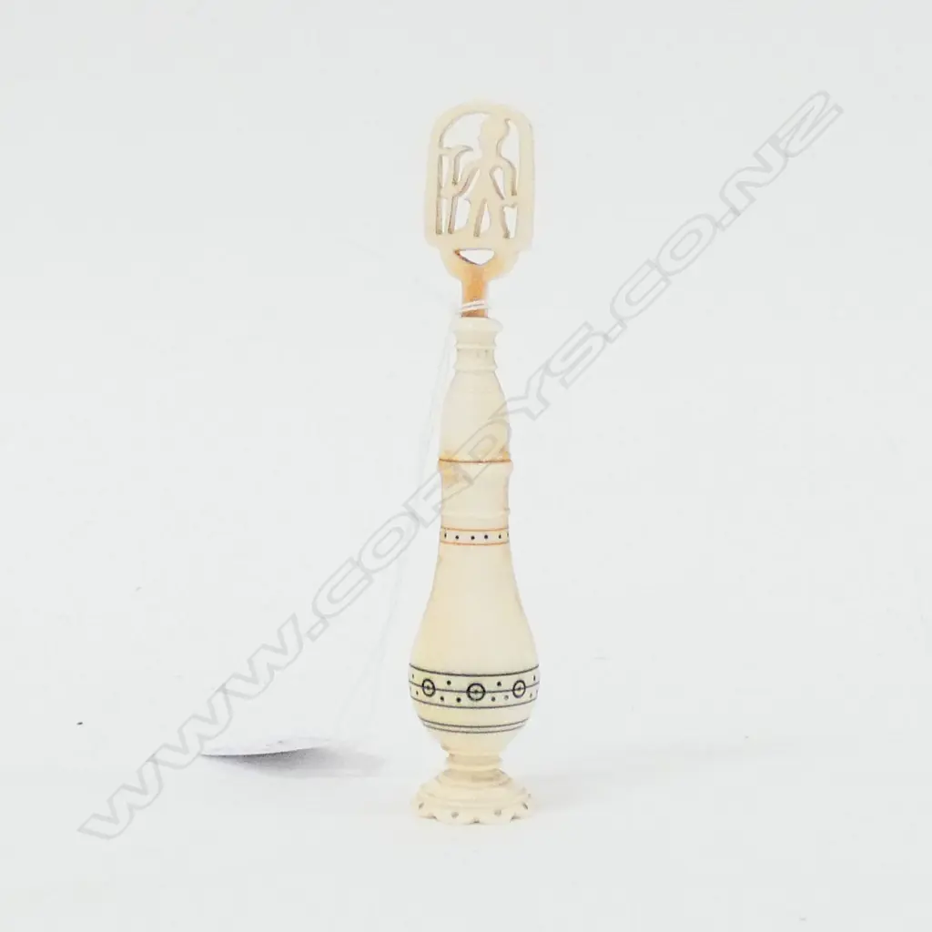 EGYPTIAN IVORY IVORY PERFUME BOTTLE Image 1++