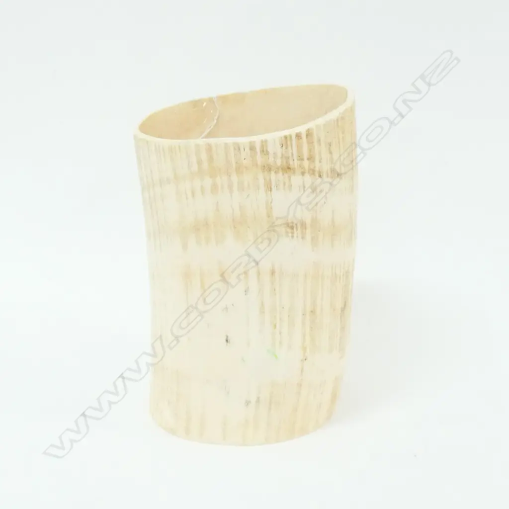 HEAVY IVORY BRUSH POT H. 205MM Image 1++