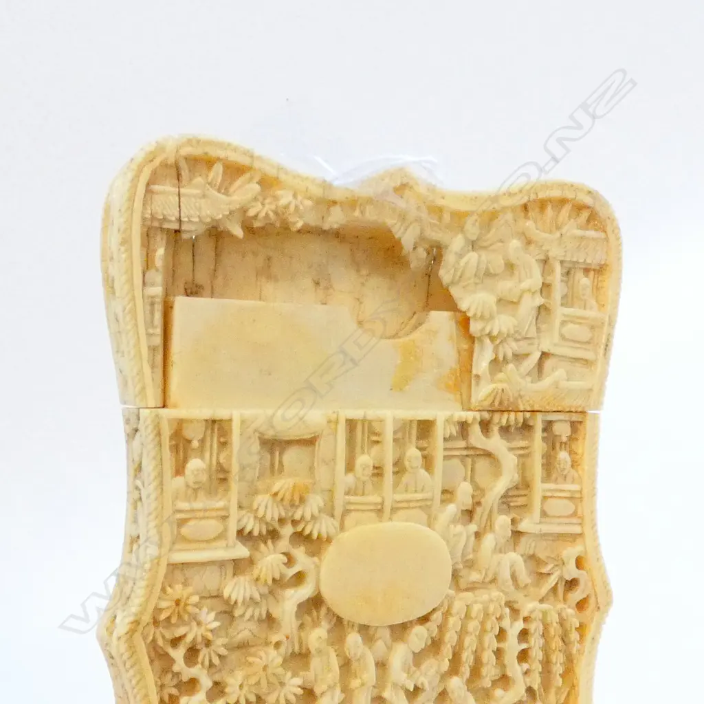 (19367) 19thC CHINESE CARVED IVORY CARD CASE A.F Image 1++