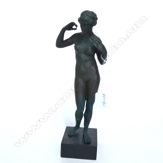 BRITISH MUSEUM REPLICA OF APHRODITE H 280 MM