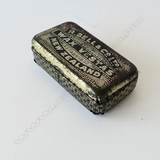 R BELL AND CO MATCH BOX FULL OF MATCHES