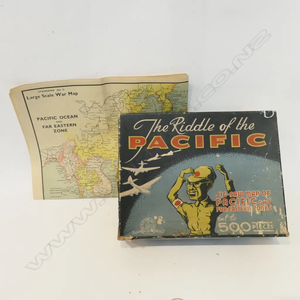 VINTAGE BOXED JIG-SAW 'THE RIDDLE OF THE PACIFIC'... Image 1++