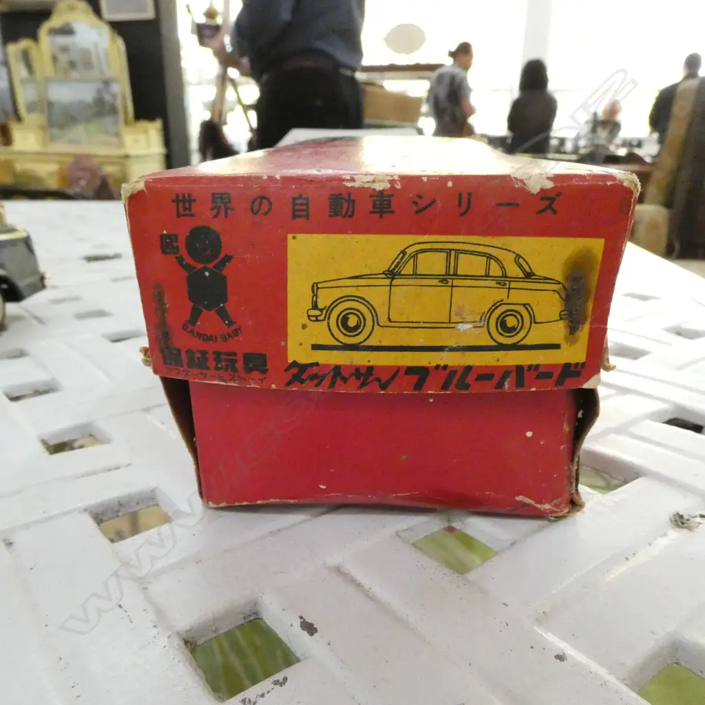 (19196)JAPANESE VINTAGE BOXED TINPLATE CAR Image 1++
