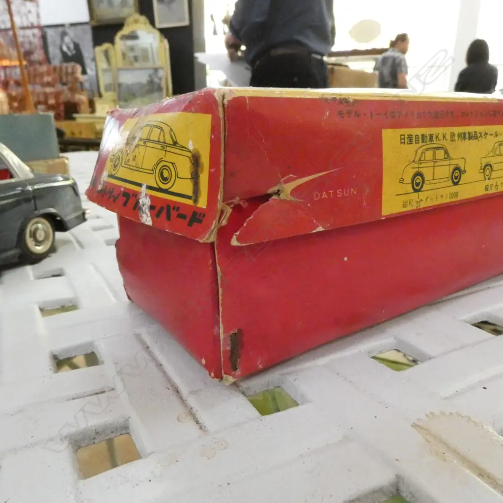 (19196)JAPANESE VINTAGE BOXED TINPLATE CAR Image 1++