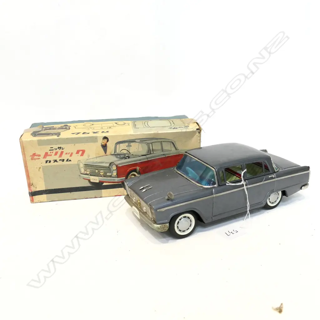 JAPANESE VINTAGE BOXED 'CEDRIC' TINPLATE CAR Image 1++
