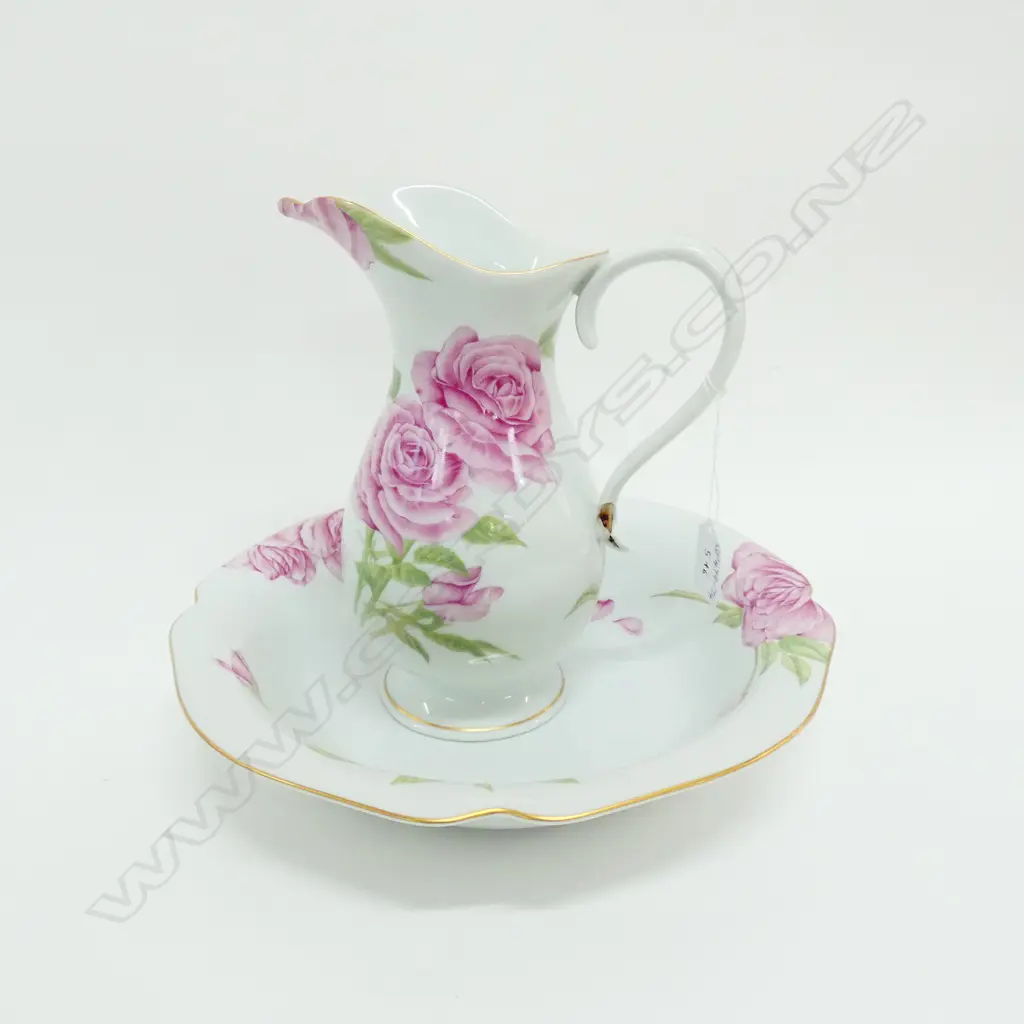 GIVENCHY ROSE JUG AND BASIN SET (AF) Image 1++