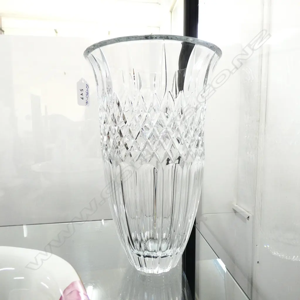 LGE STUART CRYSTAL VASE ETCHED MARK H.300mm Image 1++