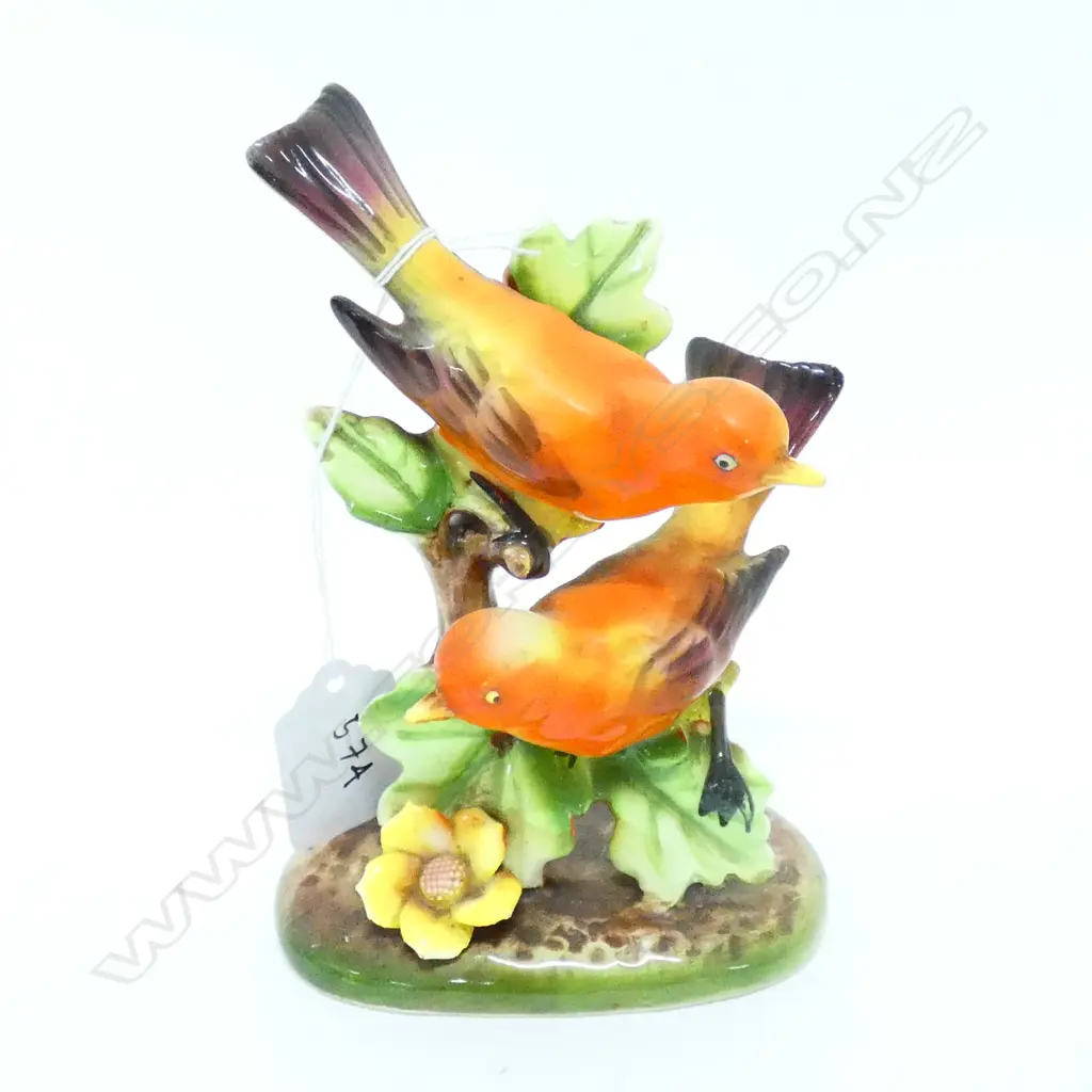 PORCELAIN SCARLET TANAGAN BIRD ORNAMENT Image 1++