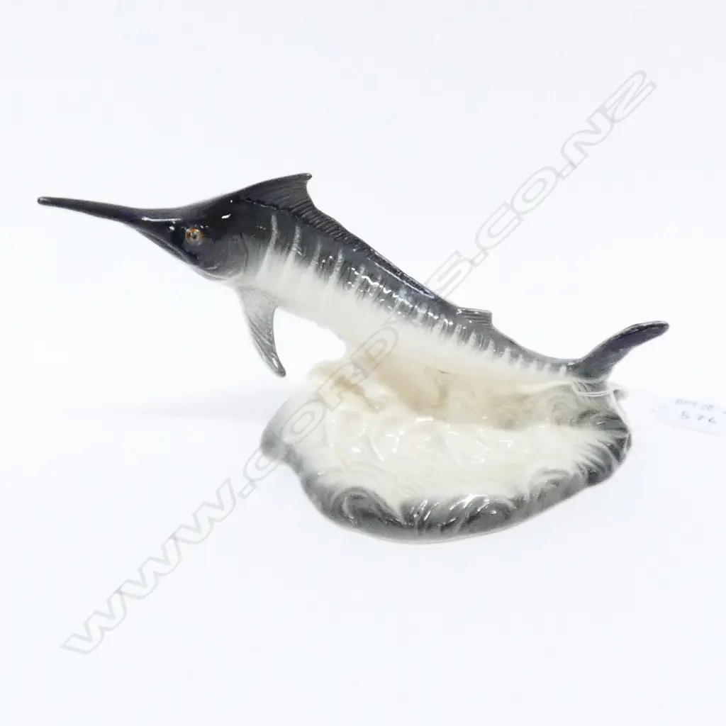 NZ TITIAN MARLIN ASHTRAY, 230MM, SOME FAULTS Image 1++