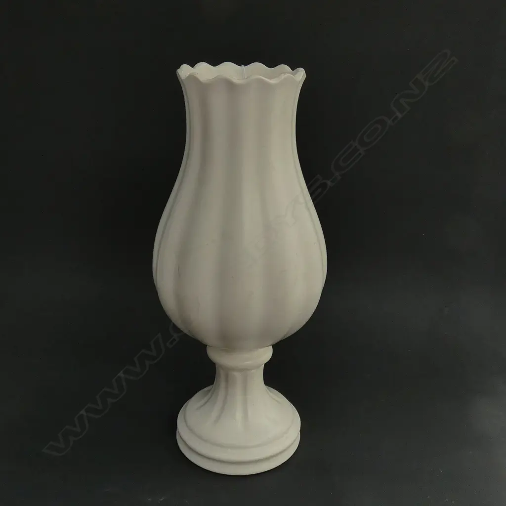 CROWN LYNN VASE, H.260mm Image 1++