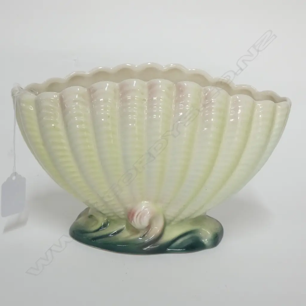 TITIAN STUDIOS LUSTRE VASE L. 220MM Image 1++