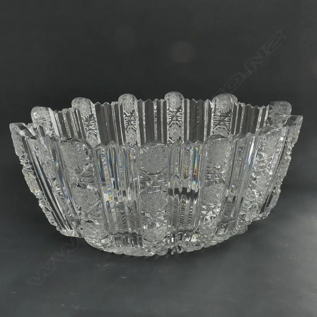 HEAVY CUT CRYSTAL BOWL L320 MM Image 1++