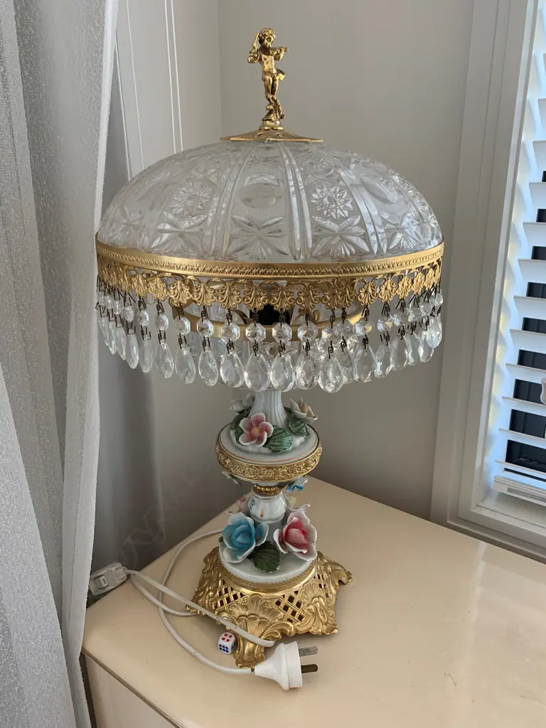 CAPODIMONTE LAMP  Image 1++