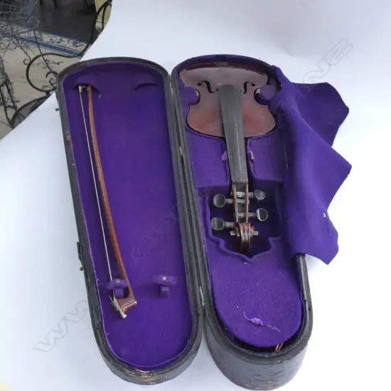 ANTIQUE VIOLIN NICHOLAUS AMATUS + BOW & CASE